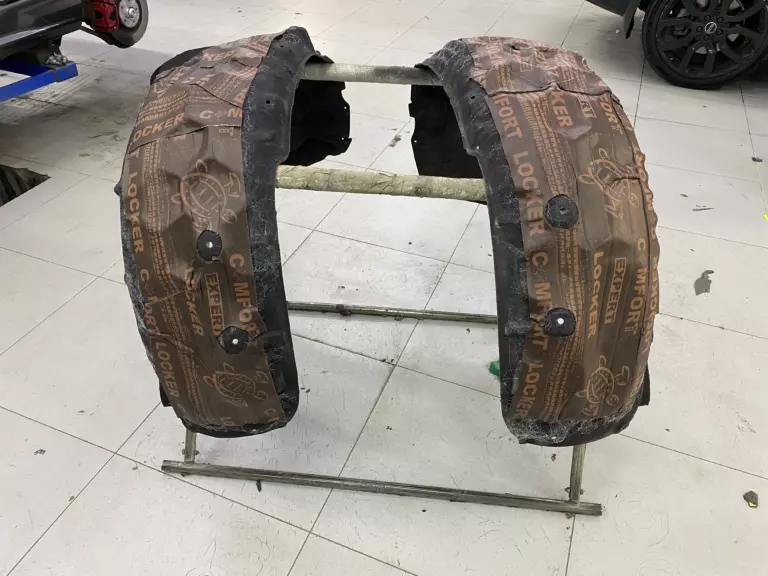 Шумоизоляция арок Audi Q7-6
