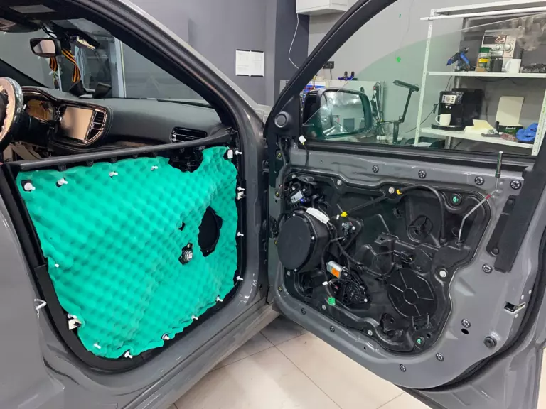 Шумоизоляция дверей Dodge Durango 2021-4
