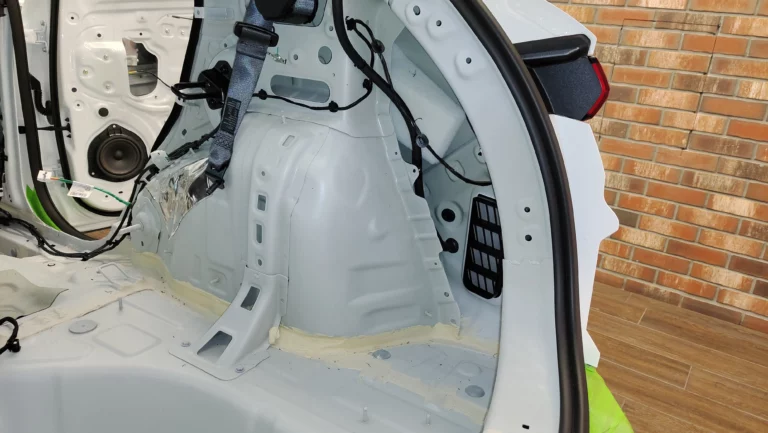 Geely Coolray баг 2