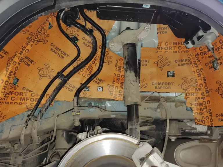 Geely Monjaro арк1