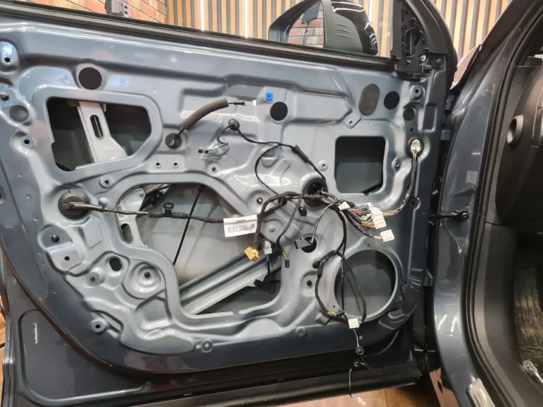 Шумоизоляция дверей Geely Tugella-2