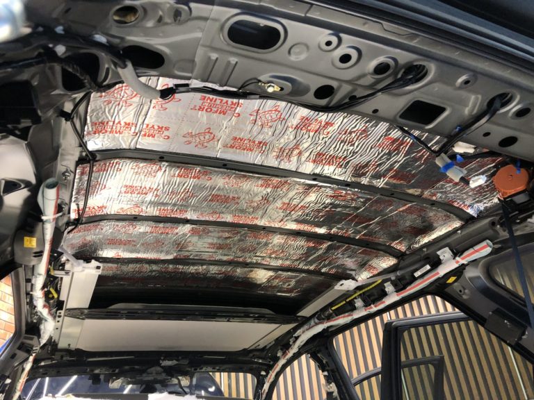 Шумоизоляция потолка Subaru Outback