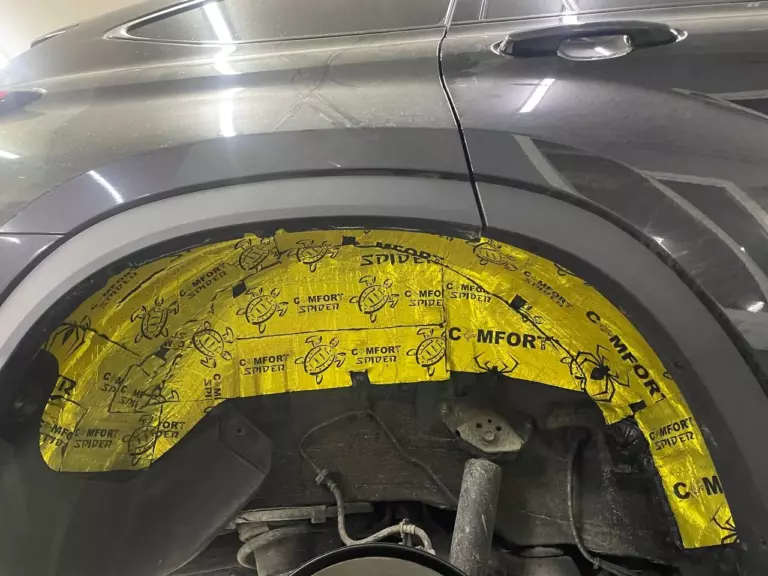 Шумоизоляция арок Toyota Highlander
