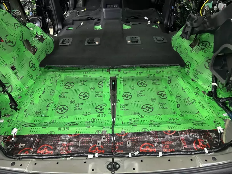 Шумоизоляция багажника Toyota Land Cruiser Prado-2