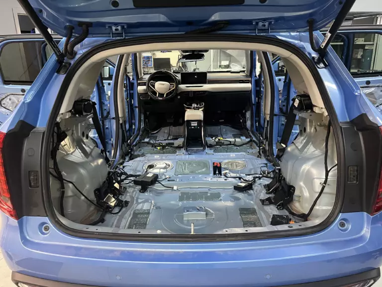 Шумоизоляция пола HAVAL JOLION-1