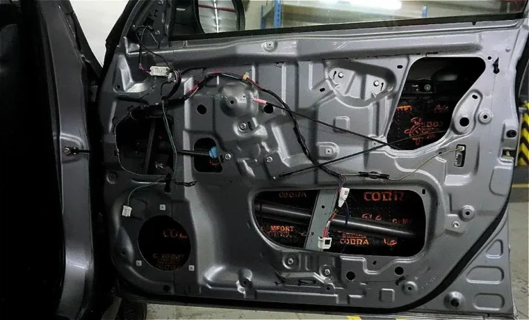 шумоизоляция двери Subaru Forester 2011-1