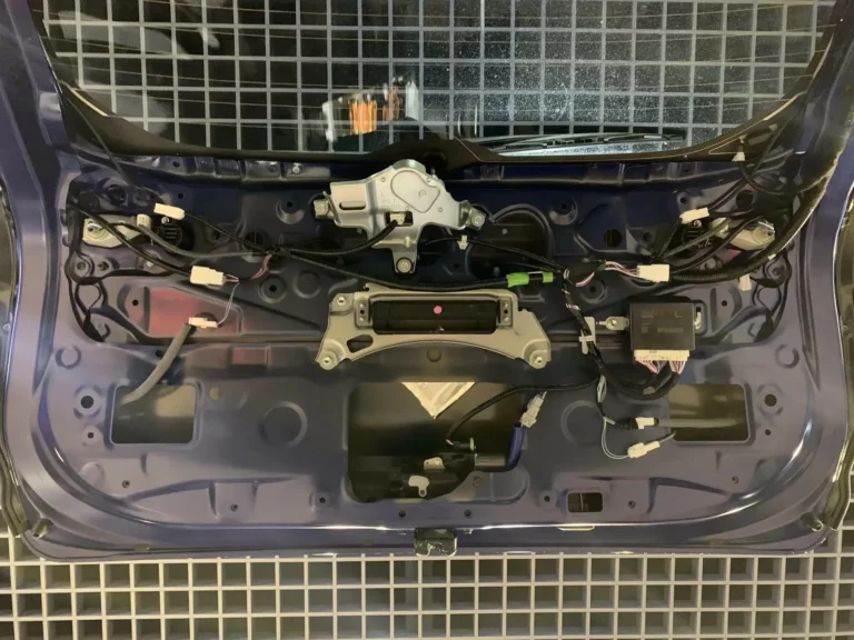 шумоизоляция-багажника-Toyota-RAV 4-2021-1пола Toyota RAV 4 2021-1