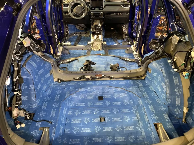 шумоизоляция-пола-Toyota-RAV 4-2021-5